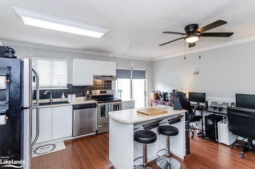 12-891 River Road W, Wasaga Beach, ON - Indoor Photo Showing Kitchen