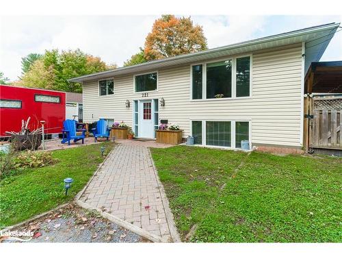 221 Maple Street, Bracebridge, ON - Outdoor