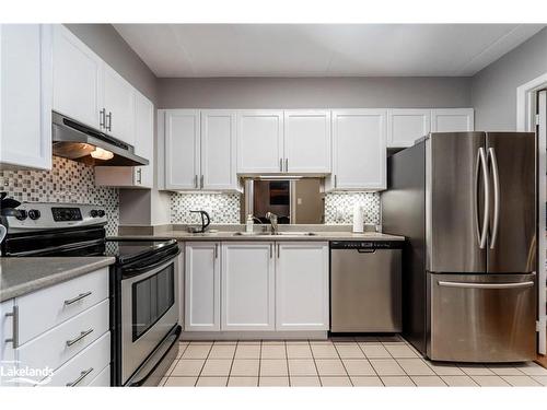 307-54 Fittons Road W, Orillia, ON - Indoor Photo Showing Kitchen