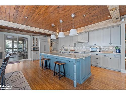 177 Osprey Heights Road, Grey Highlands, ON - Indoor Photo Showing Kitchen With Upgraded Kitchen