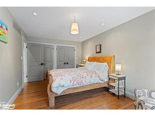 177 Osprey Heights Road, Grey Highlands, ON - Indoor Photo Showing Bedroom