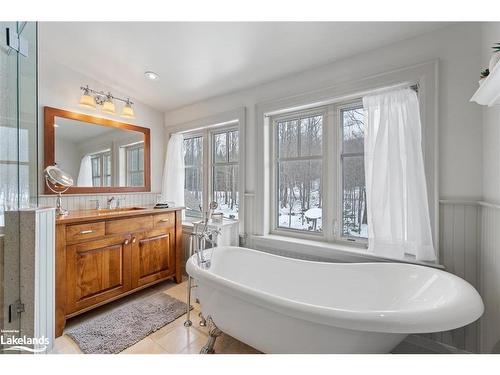 177 Osprey Heights Road, Grey Highlands, ON - Indoor Photo Showing Bathroom