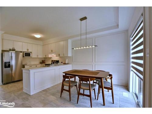 11 Spencer Street, Collingwood, ON - Indoor Photo Showing Kitchen