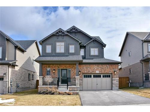 11 Spencer Street, Collingwood, ON - Outdoor With Facade