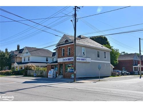 256 Ontario Street, Collingwood, ON 