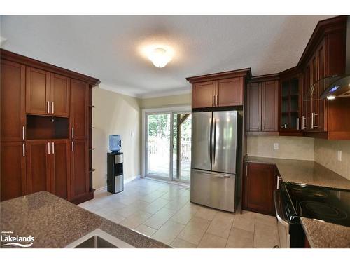 81 52Nd Street S, Wasaga Beach, ON - Indoor Photo Showing Kitchen