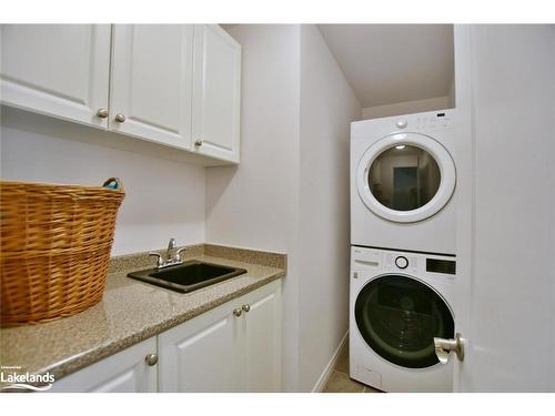 81 52Nd Street S, Wasaga Beach, ON - Indoor Photo Showing Laundry Room