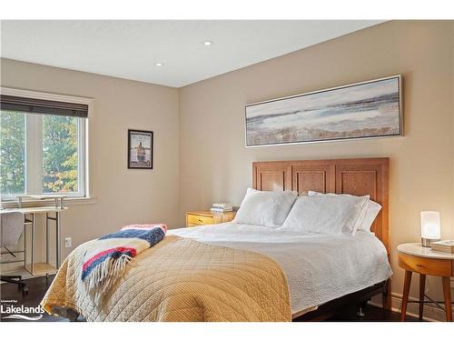 1-1 Donald Drive, Port Carling, ON - Indoor Photo Showing Bedroom