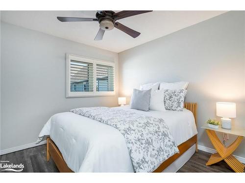 373 Mariners Way, Collingwood, ON - Indoor Photo Showing Bedroom