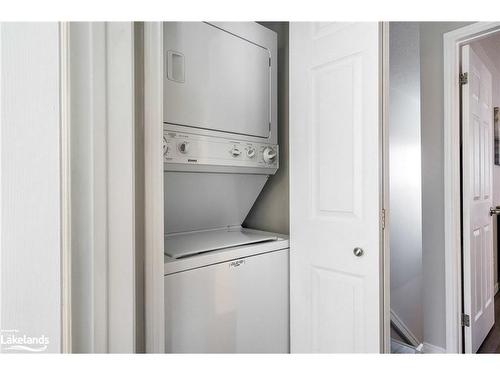 373 Mariners Way, Collingwood, ON - Indoor Photo Showing Laundry Room