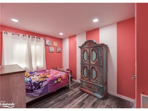 3132 Goldstein Road, Washago, ON - Indoor Photo Showing Bedroom