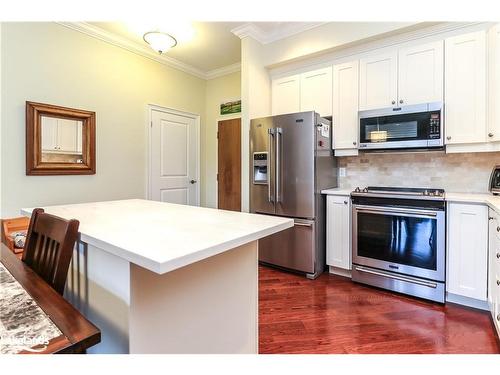 302-27 Beaver Street, Thornbury, ON - Indoor Photo Showing Kitchen With Stainless Steel Kitchen