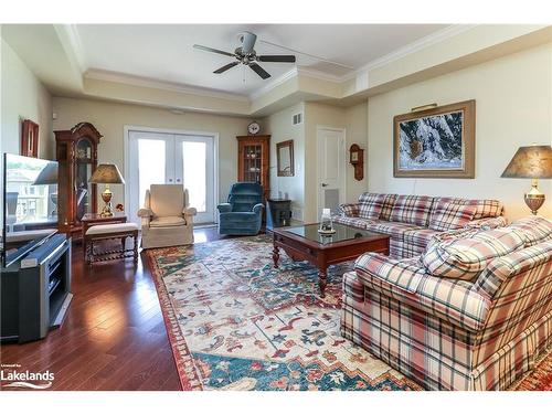 302-27 Beaver Street, Thornbury, ON - Indoor Photo Showing Living Room