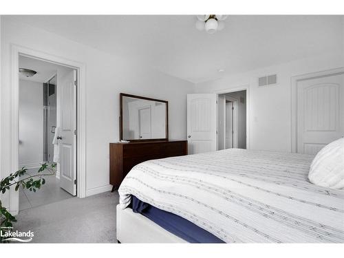 101 Garbutt Crescent, Collingwood, ON - Indoor Photo Showing Bedroom