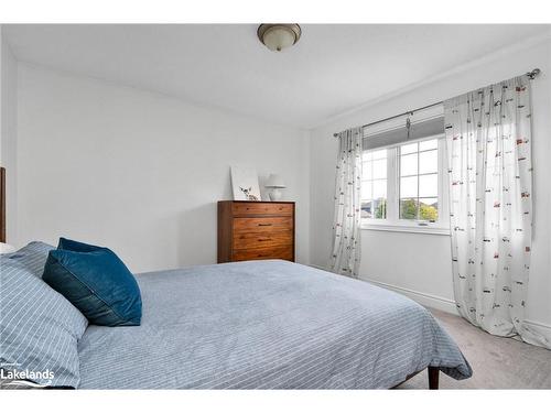 101 Garbutt Crescent, Collingwood, ON - Indoor Photo Showing Bedroom