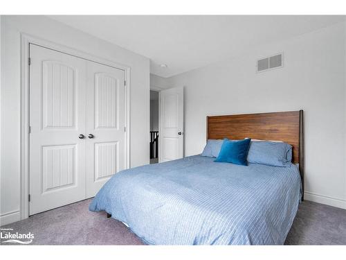 101 Garbutt Crescent, Collingwood, ON - Indoor Photo Showing Bedroom