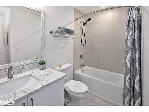 17 Spooner Crescent, Collingwood, ON - Indoor Photo Showing Bathroom