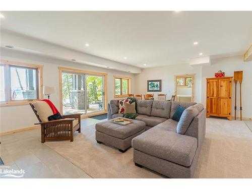 1316 True North Road, Haliburton, ON - Indoor Photo Showing Living Room