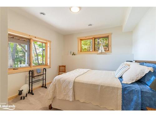 1316 True North Road, Haliburton, ON - Indoor Photo Showing Bedroom