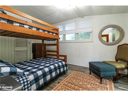 178 Brophy'S Lane, The Blue Mountains, ON - Indoor Photo Showing Bedroom