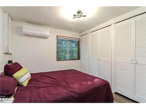 178 Brophy'S Lane, The Blue Mountains, ON - Indoor Photo Showing Bedroom