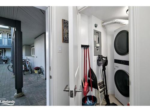 369 Mariners Way, Collingwood, ON - Indoor Photo Showing Laundry Room