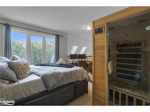 180-49 Trott Boulevard, Collingwood, ON - Indoor Photo Showing Bedroom