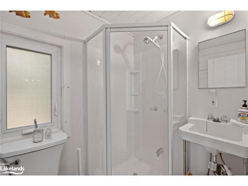 3716 Brunel Road, Lake Of Bays, ON - Indoor Photo Showing Bathroom