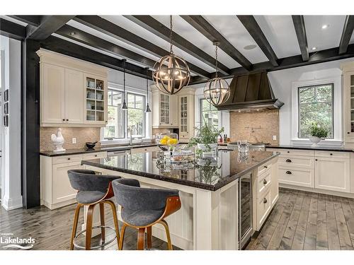 120 Timber Leif Ridge, The Blue Mountains, ON - Indoor Photo Showing Kitchen With Upgraded Kitchen