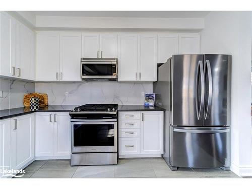 43 Autumn Drive, Wasaga Beach, ON - Indoor Photo Showing Kitchen With Stainless Steel Kitchen