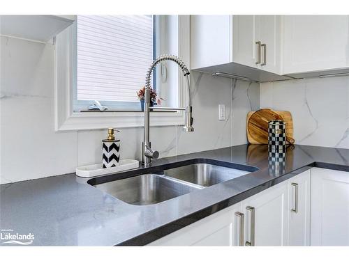 43 Autumn Drive, Wasaga Beach, ON - Indoor Photo Showing Kitchen With Double Sink