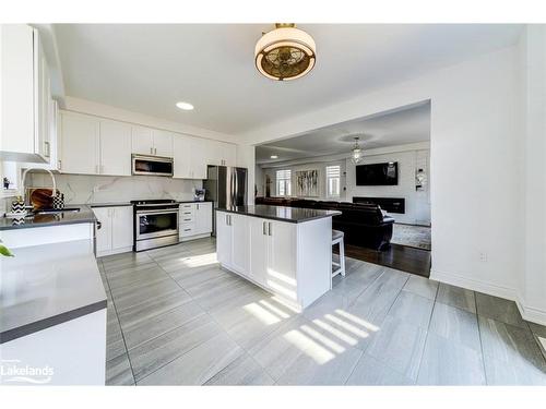 43 Autumn Drive, Wasaga Beach, ON - Indoor Photo Showing Kitchen With Stainless Steel Kitchen