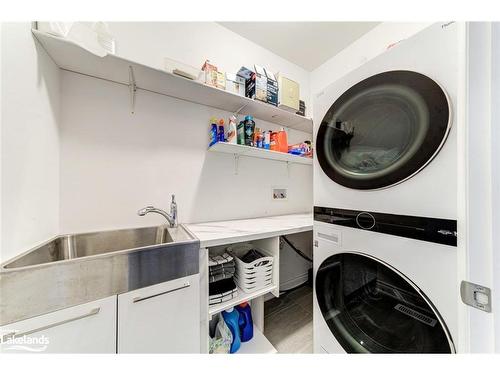 43 Autumn Drive, Wasaga Beach, ON - Indoor Photo Showing Laundry Room