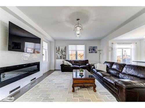 43 Autumn Drive, Wasaga Beach, ON - Indoor Photo Showing Living Room With Fireplace