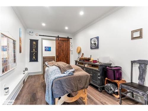 170 Muskoka Road N, Gravenhurst, ON - Indoor Photo Showing Bedroom