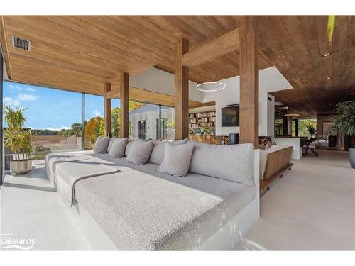 595474 4Th Line, The Blue Mountains, ON - Indoor Photo Showing Bedroom