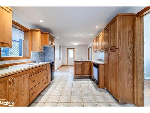 326 Lafontaine Road W, Tiny, ON - Indoor Photo Showing Kitchen