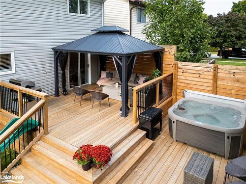 18 Godden Street, Collingwood, ON - Outdoor With Deck Patio Veranda With Exterior