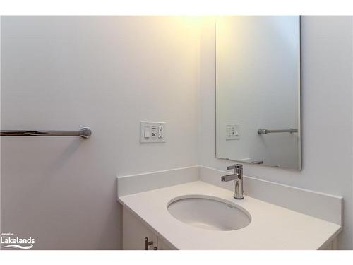 505-4 Kimberly Lane, Collingwood, ON - Indoor Photo Showing Bathroom