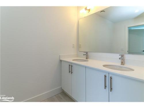 505-4 Kimberly Lane, Collingwood, ON - Indoor Photo Showing Bathroom