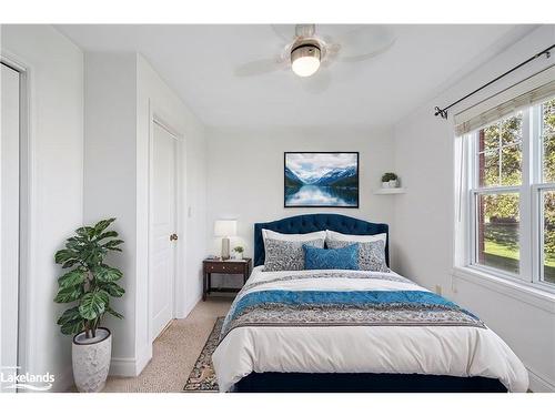 103-435 Walnut Street, Collingwood, ON - Indoor Photo Showing Bedroom