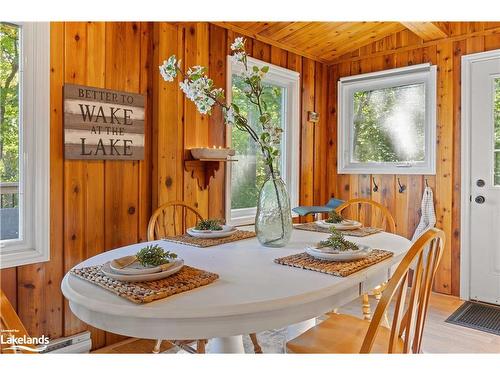 1025 Scout Trail, Port Carling, ON - Indoor Photo Showing Dining Room