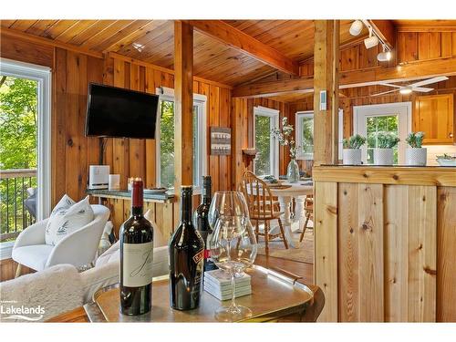 1025 Scout Trail, Port Carling, ON - Indoor