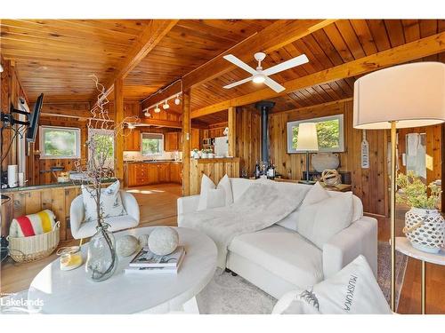 1025 Scout Trail, Port Carling, ON - Indoor Photo Showing Living Room