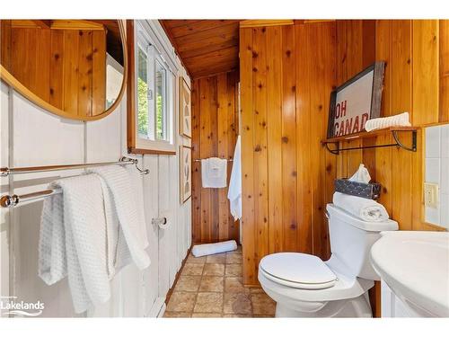 1025 Scout Trail, Port Carling, ON - Indoor Photo Showing Bathroom