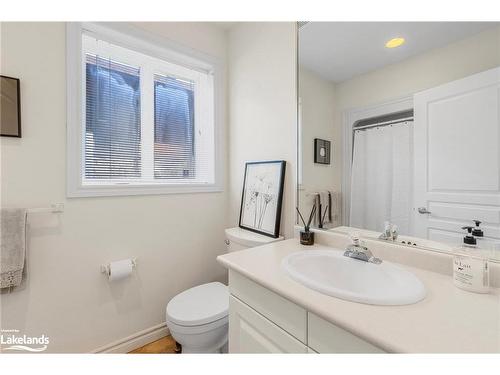 36 Nettleton Court, Collingwood, ON - Indoor Photo Showing Bathroom