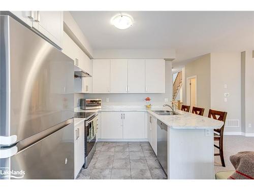 33 Lett Avenue, Collingwood, ON - Indoor Photo Showing Kitchen With Double Sink