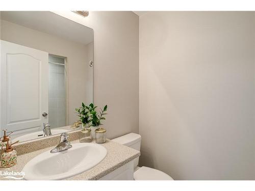 33 Lett Avenue, Collingwood, ON - Indoor Photo Showing Bathroom