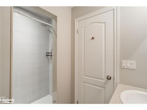 33 Lett Avenue, Collingwood, ON - Indoor Photo Showing Bathroom