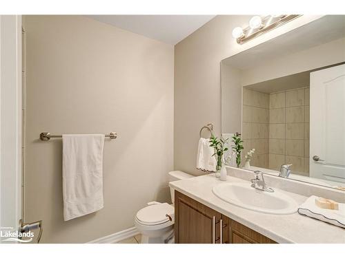 33 Lett Avenue, Collingwood, ON - Indoor Photo Showing Bathroom